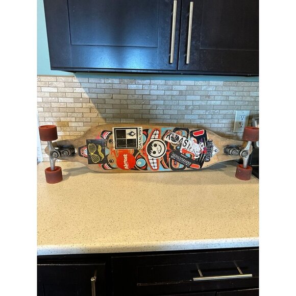 Catalyst longboard with gull wing trucks - Picture 1 of 10